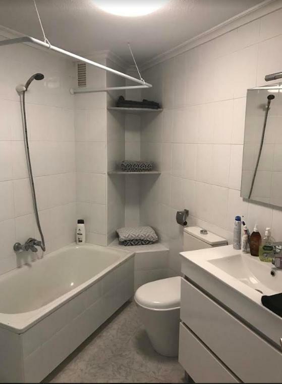 Modern Beach Apartment 또레비에하 외부 사진